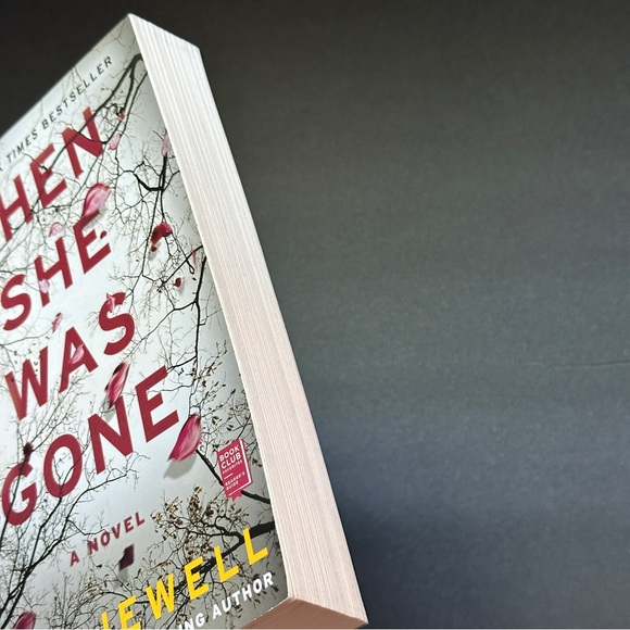 Then She Was Gone: A Novel by Lisa Jewell | Fiction, Mystery | Paperback Book - Picture 4 of 8